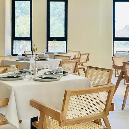 Thymises Boutique Hotel