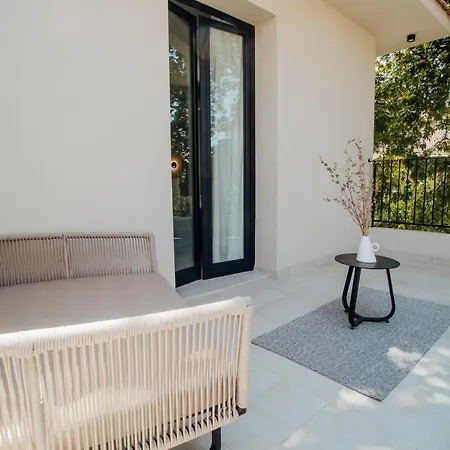 Hotel Thymises Boutique *
