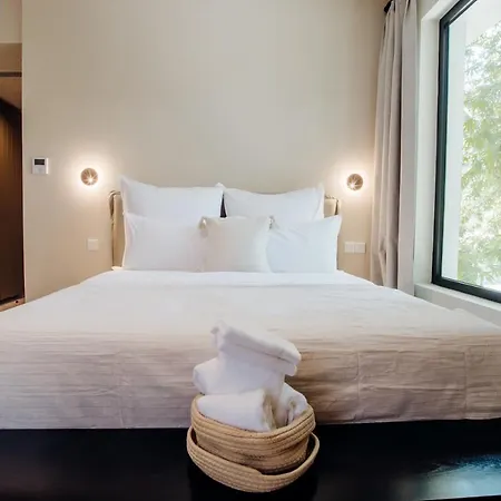 Thymises Boutique Hotel