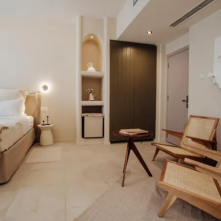 Thymises Boutique Hotel