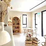 Thymises Boutique Ξενοδοχείο *