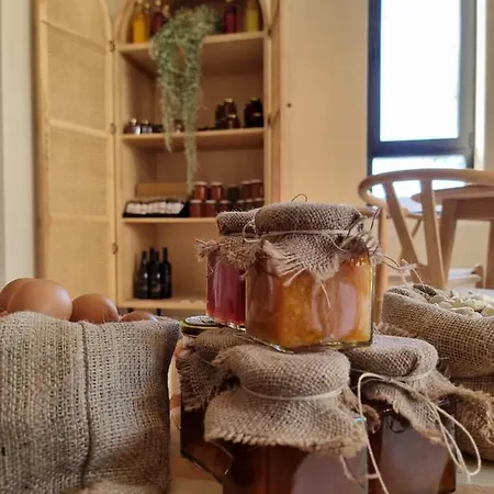 Thymises Boutique *