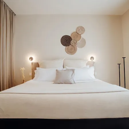 Thymises Boutique Hotel