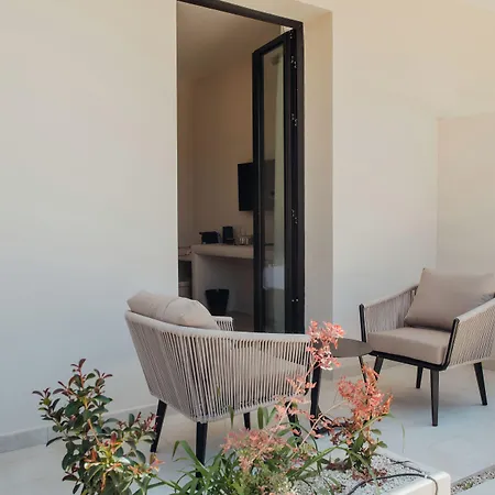 Thymises Boutique קאקופטריה