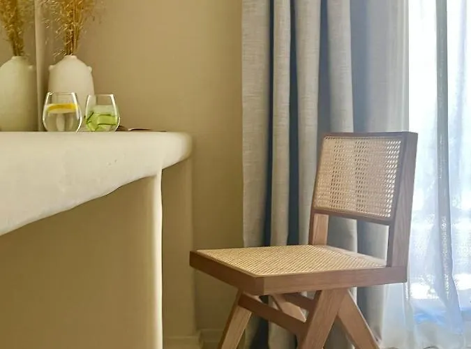 Thymises Boutique * קאקופטריה