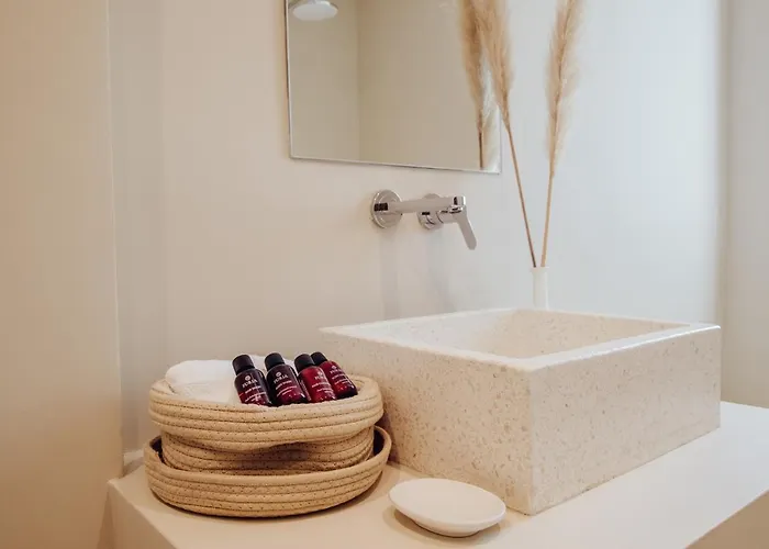 Thymises Boutique מלון *