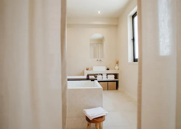 Thymises Boutique מלון *