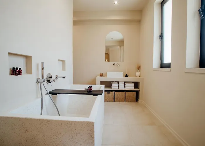 Thymises Boutique * קאקופטריה