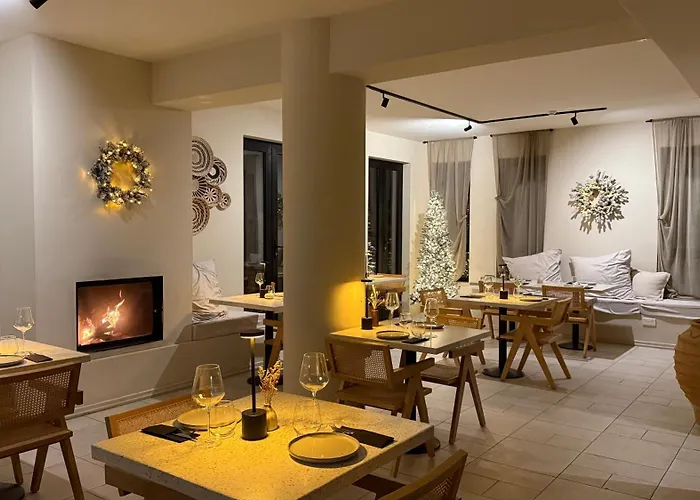 Thymises Boutique מלון *