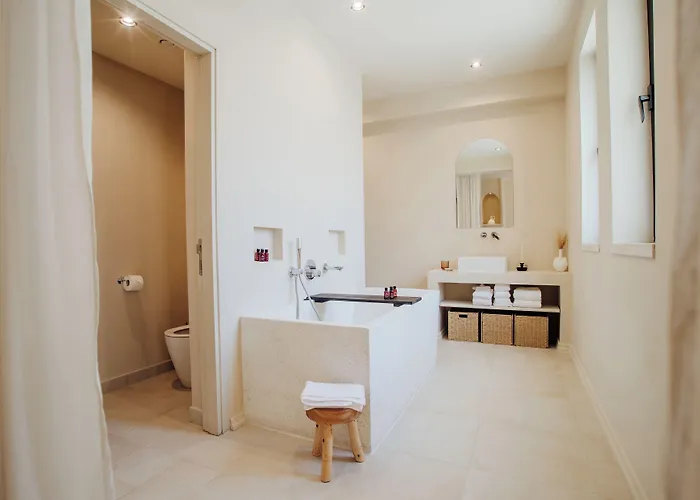 Thymises Boutique מלון *